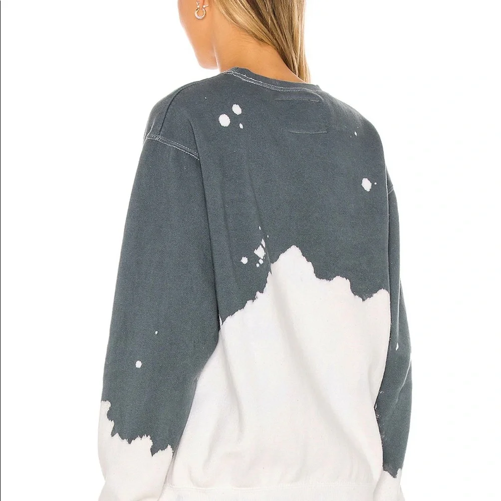 Acid Wash Charcoal Break Through Pullover in Charcoal
La Detresse - Picture 3 of 5